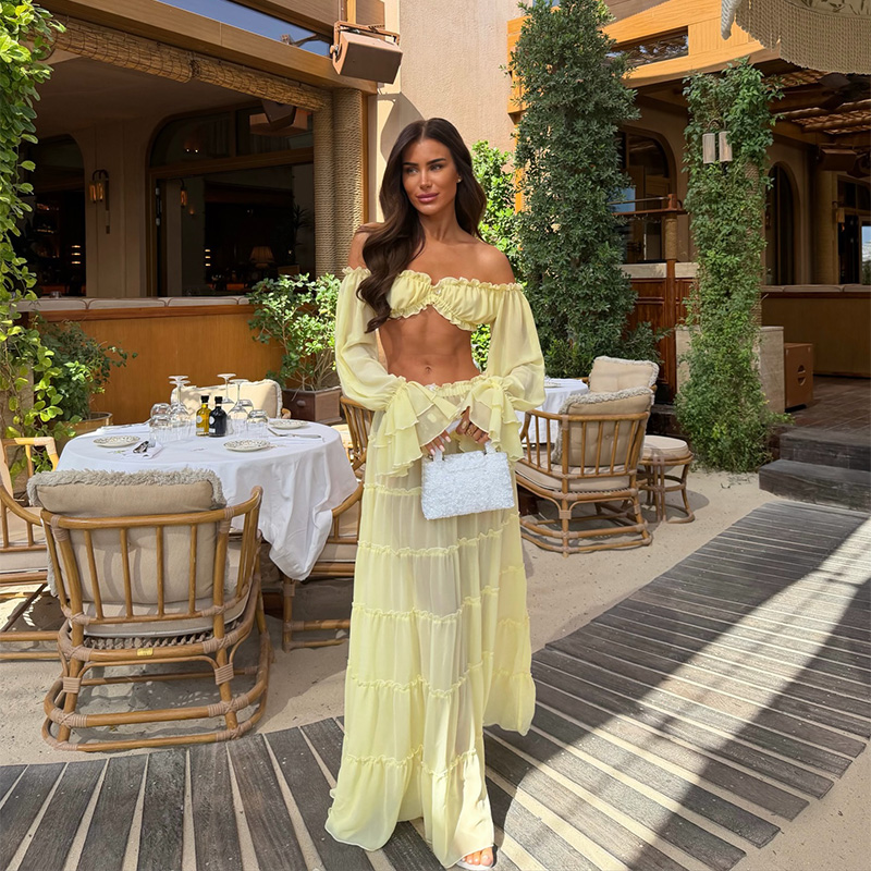 Vacation Chic Yellow Maxi Skir - đánh giá và giá Off Shoulder Blouse